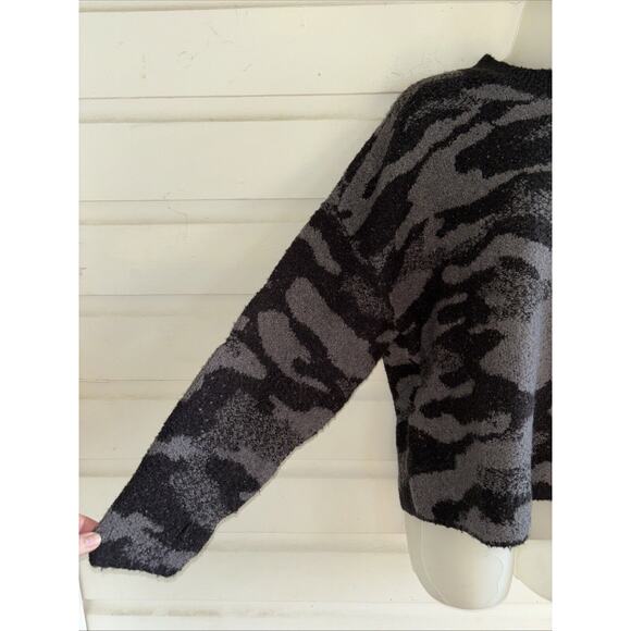 Rag Poets Long Sleeve Pullover Sweater Size M - Picture 5 of 8